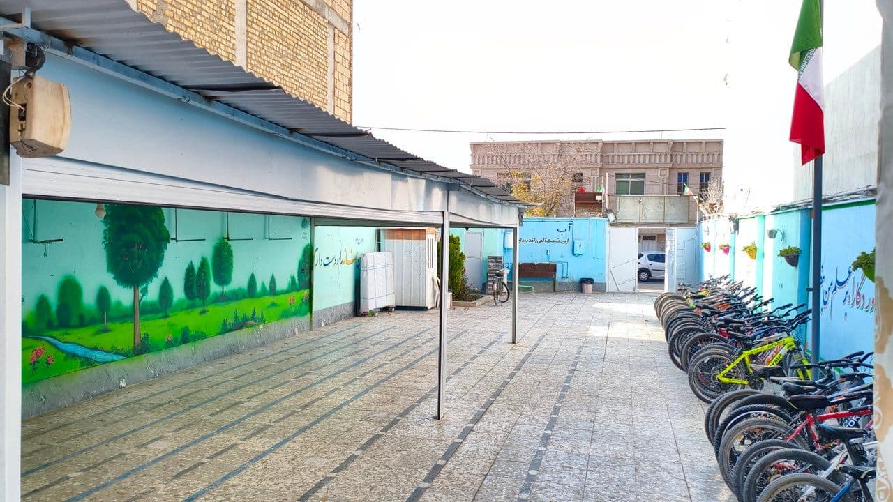 دبیرستان غیردولتی رودکی